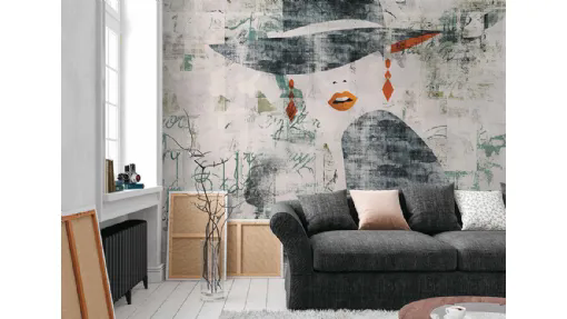 Carta da parati donna con cappello Wall Writing WPC_337 di Caos Creativo by Rossi&Co